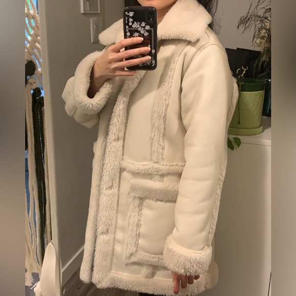 Abercrombie and Fitch oversized Sherpa vegan leather coat - Picture 5 of 5